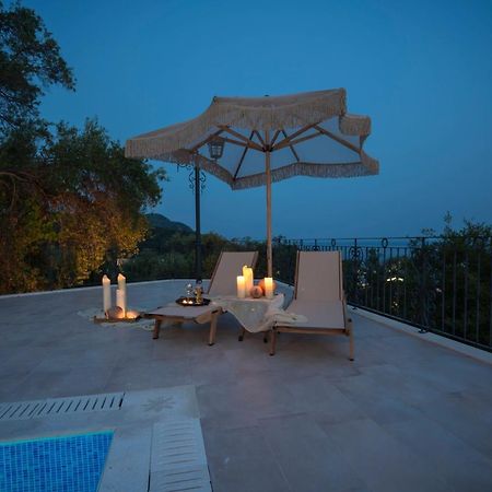Elysium Living Parga Aparthotel Bagian luar foto