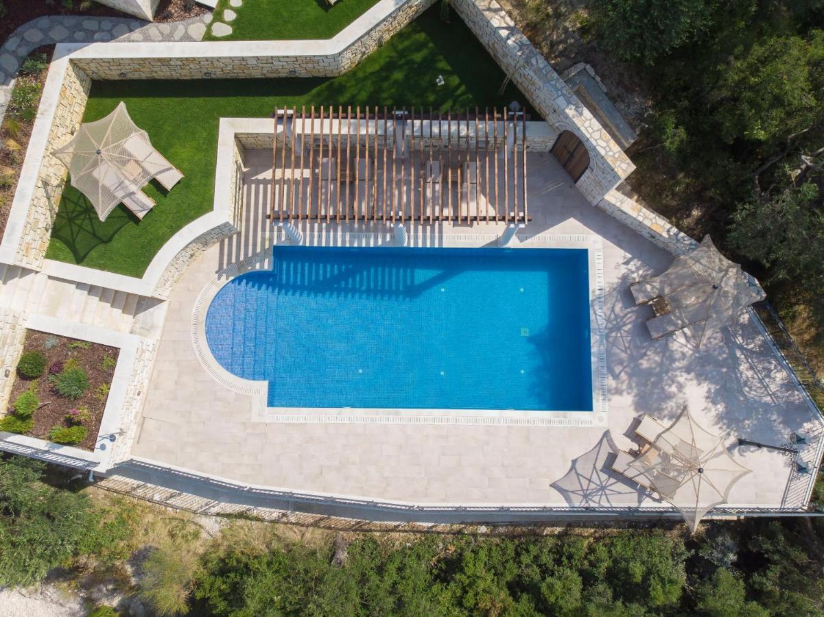 Elysium Living Parga Aparthotel Bagian luar foto
