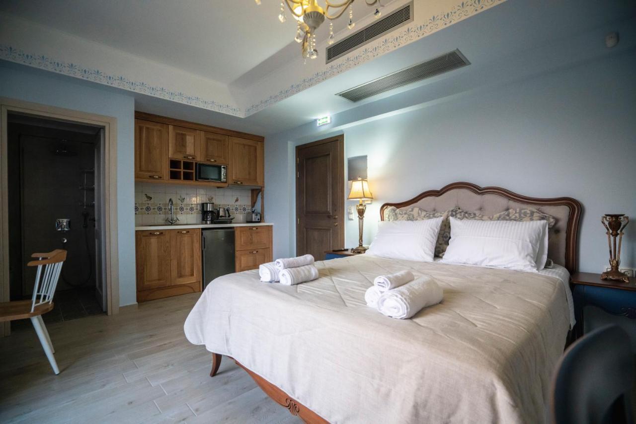 Elysium Living Parga Aparthotel Bagian luar foto