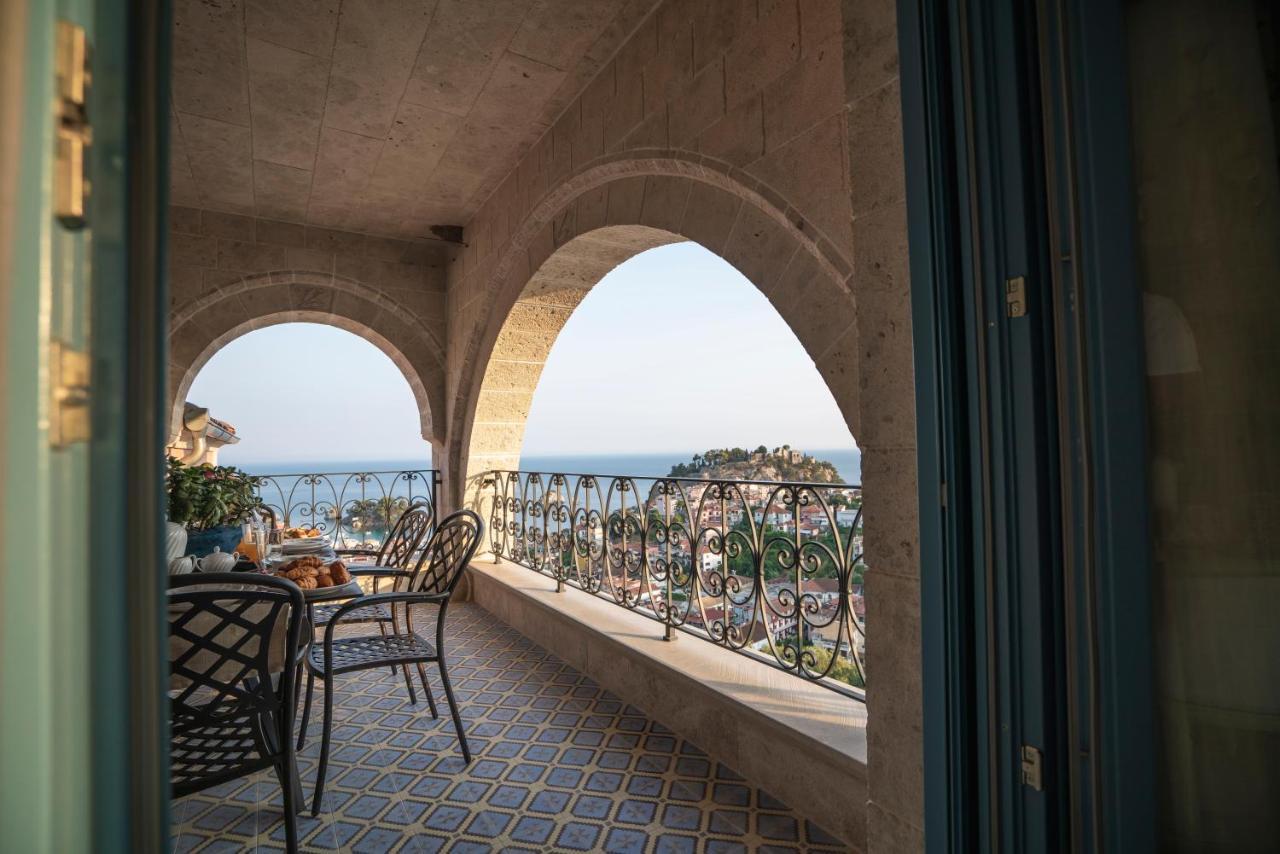 Elysium Living Parga Aparthotel Bagian luar foto