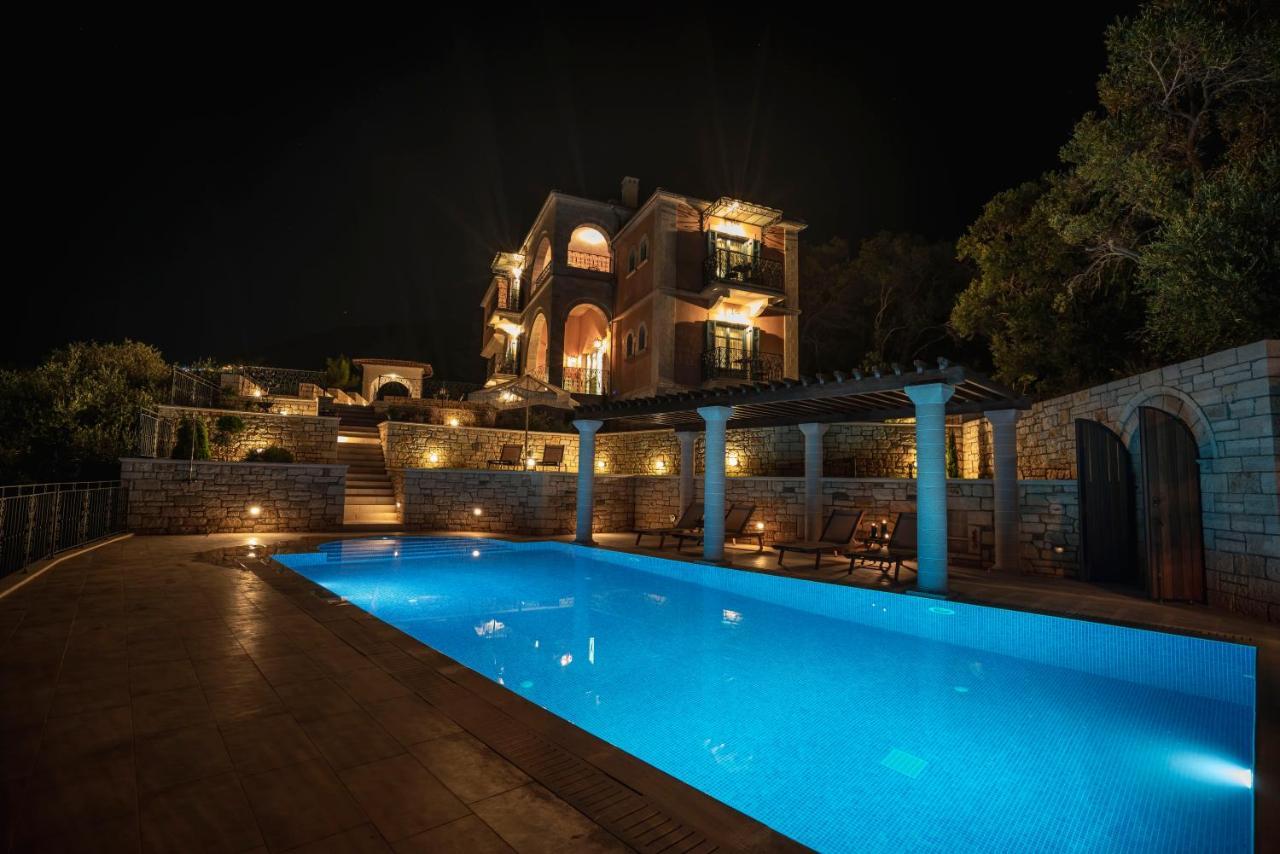 Elysium Living Parga Aparthotel Bagian luar foto