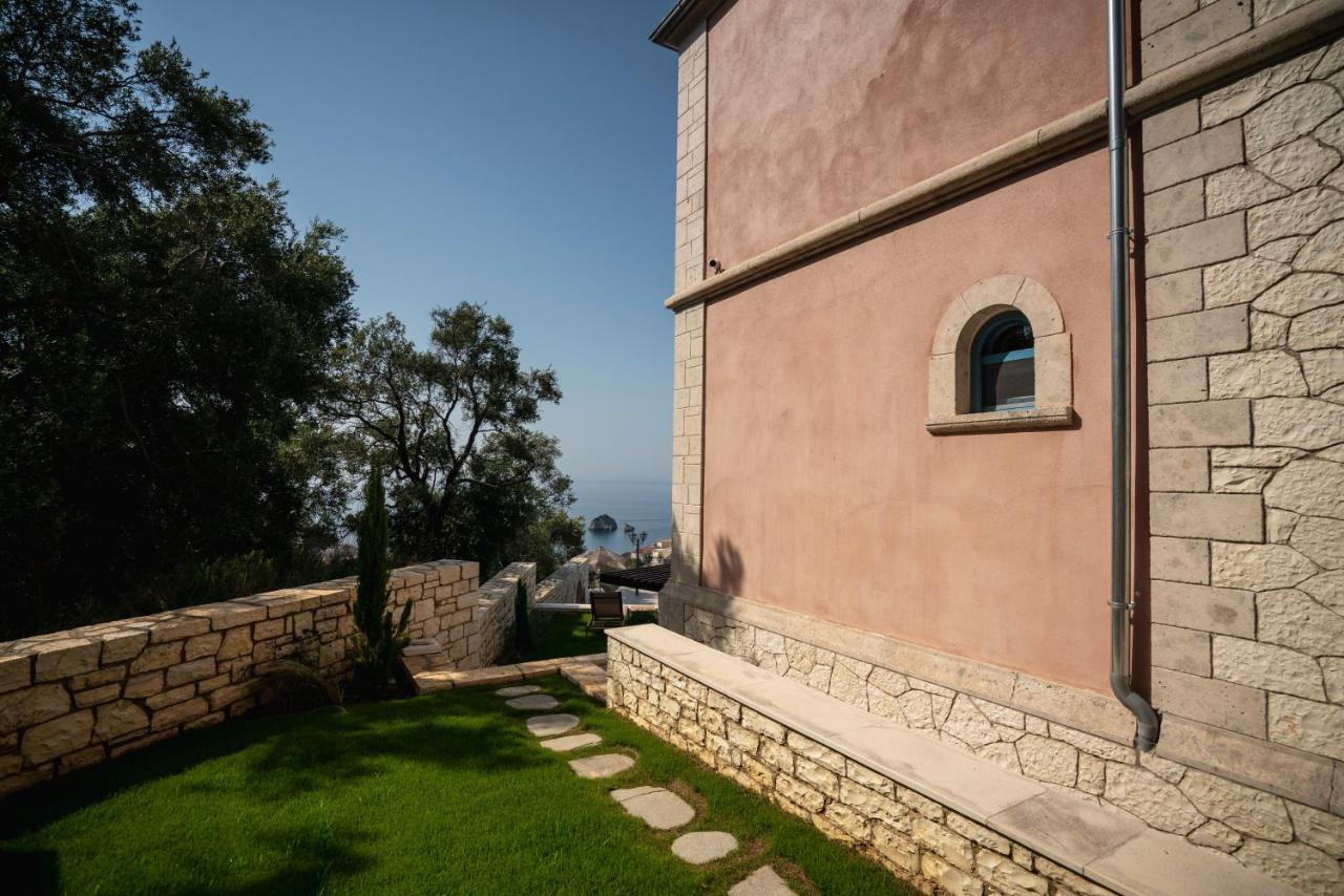 Elysium Living Parga Aparthotel Bagian luar foto