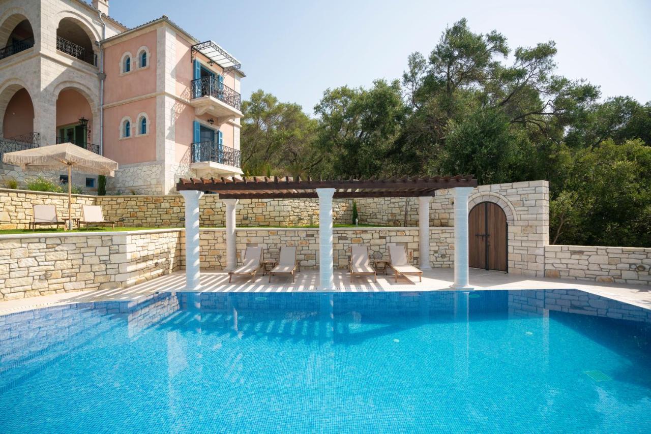 Elysium Living Parga Aparthotel Bagian luar foto